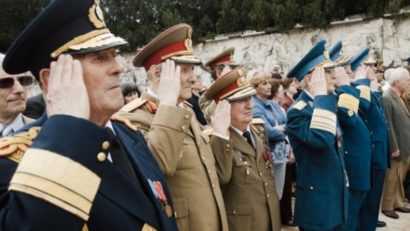 Pensiile militarilor vor fi recalculate