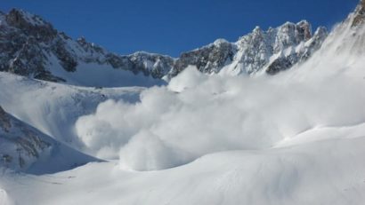 Risc de avalanşă de gradul 3 în Munţii Bucegi şi Făgăraş