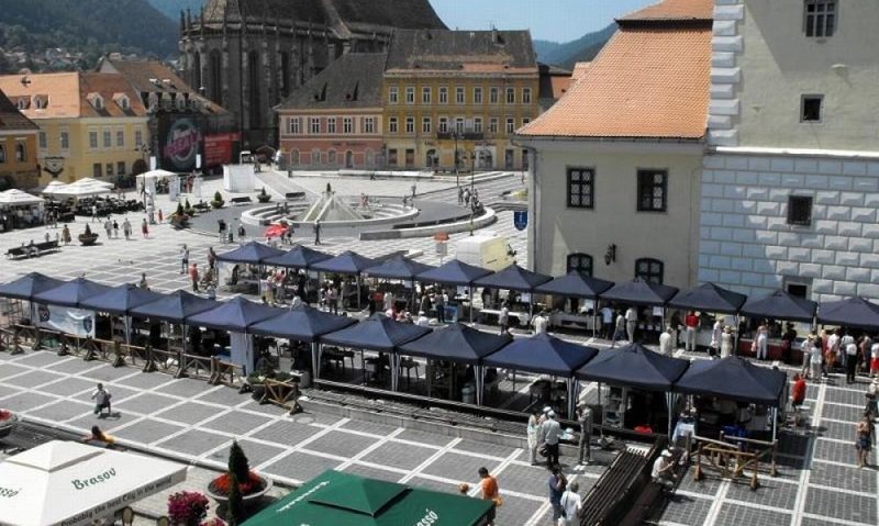 Târgurile din Piața Sfatului trebuie să aibă un calendar de organizare Târgurile din Piața Sfatului trebuie să aibă un calendar de organizare