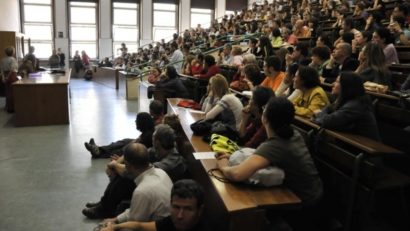 Studenții de la mai multe universităţi din ţară se află în grevă japoneză