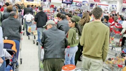 Institutul Naţional de Statistică: Veniturile şi cheltuielile lunare ale unei gospodării