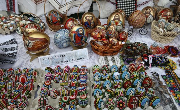 Un târg de produse tradiţionale de Paşte, denumit „Ozosep”, s-a deschis în Capitală Un târg de produse tradiţionale de Paşte, denumit „Ozosep”, s-a deschis în Capitală