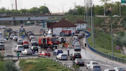 Mergeţi la mare de 1 mai? Iată cum puteți să evitați coada pentru plata taxei de pod