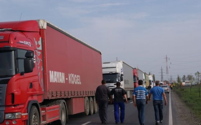 Transportatorii români pot fi scoşi de pe piaţa din Germania