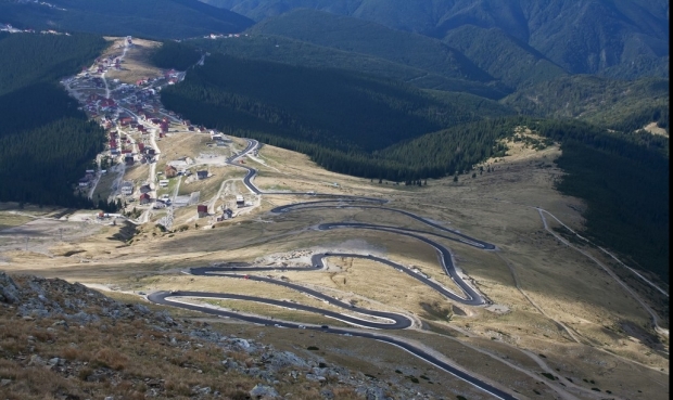Pagubă de aproape 400 milioane lei în urma modernizării „Transalpina” Pagubă de aproape 400 milioane lei în urma modernizării „Transalpina”