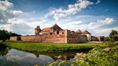 Astăzi se recepţionează lucrările de refacere a Sălii Tronului Cetăţii Făgăraşului