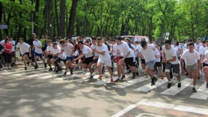Sportul te scoate din fața calculatorului și te menține sănătos