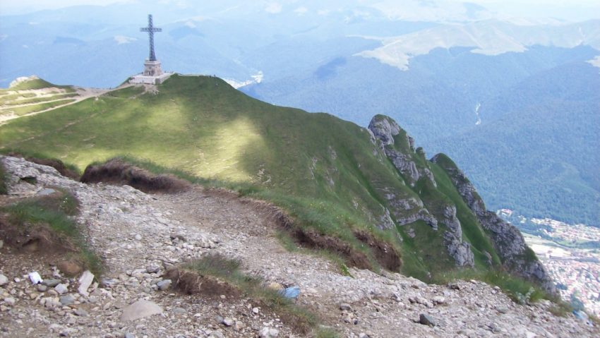 O turistă din Tg.Mureș s-a accidentat în Munţii Bucegi O turistă din Tg.Mureș s-a accidentat în Munţii Bucegi