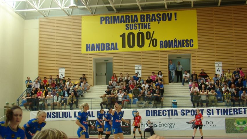 Corona Braşov a trecut pe lângă victorie : 26-28, după 7 metri, cu CSM Bucureşti! Corona Braşov a trecut pe lângă victorie : 26-28, după 7 metri, cu CSM Bucureşti!