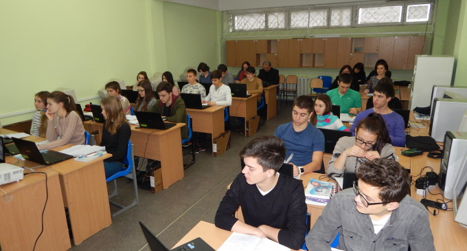 Absolvenții de gimnaziu din județul Mureș nu doresc să ajungă la liceele tehnologice Absolvenții de gimnaziu din județul Mureș nu doresc să ajungă la liceele tehnologice