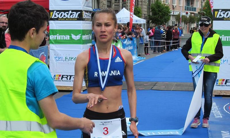 Sighişoreanca Mădălina Florea a câştigat semimaratonul de la Tg.Mureş Sighişoreanca Mădălina Florea a câştigat semimaratonul de la Tg.Mureş