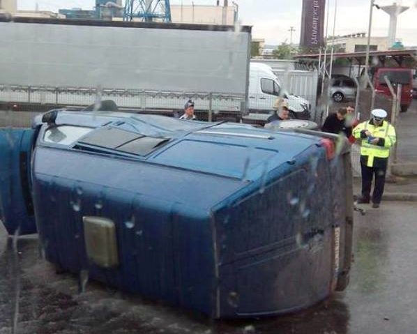 Accident lângă Promenada Mall Accident lângă Promenada Mall