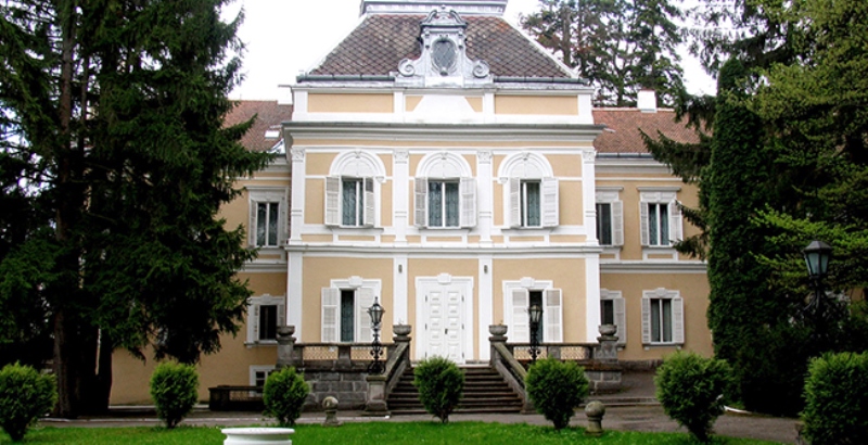 Petiţie pentru Centrul de Cultură Arcuş Petiţie pentru Centrul de Cultură Arcuş