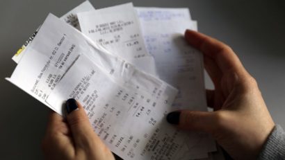 Maxim 100 de premii la următoarea Loterie Fiscală