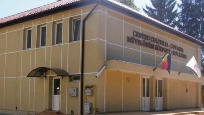 Protest din cauza schimbării denumirii Centrului Cultural Covasna
