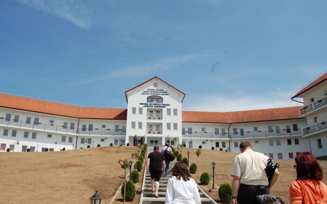Cel mai mare complex de servicii sociale se deschide astăzi în Transilvania Cel mai mare complex de servicii sociale se deschide astăzi în Transilvania