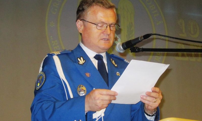 Un deceniu în slujba cetățenilor Un deceniu în slujba cetățenilor