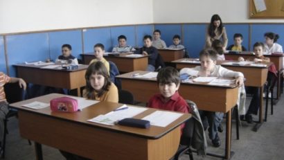 Elevii de clasa a IV-a încep evaluarea națională