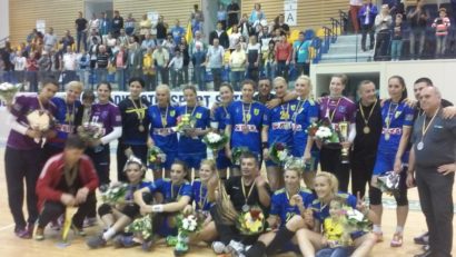 Corona Braşov a câştigat medaliile de bronz la handbal