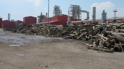 Mărirea capacităţii de producţie a formaldehidei la fabrica Kronoşpan Sebeş va fi reevaluată