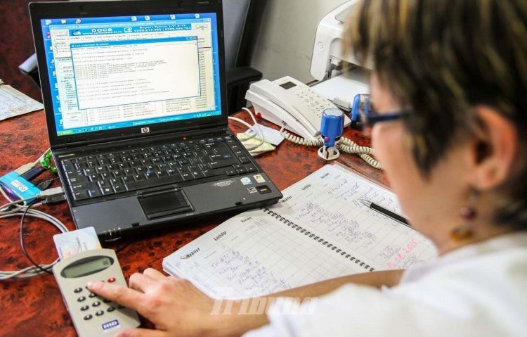 Numărul serviciilor medicale acordate în baza cardului de sănătate este în creştere Numărul serviciilor medicale acordate în baza cardului de sănătate este în creştere