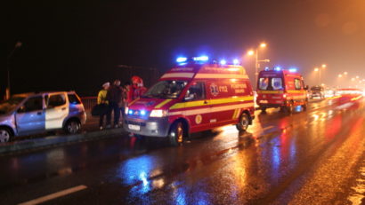Două persoane au decedat, în această seară, în urma unui accident rutier