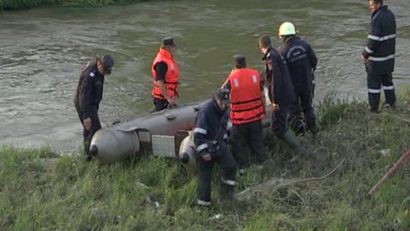 Cadavru pescuit din râul Mureş