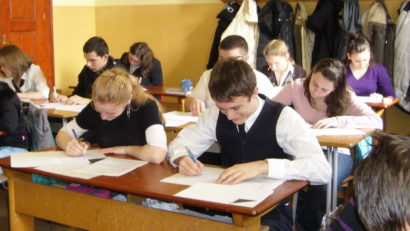 Ședinţe cu elevii claselor a 8-a şi cu părinţii lor