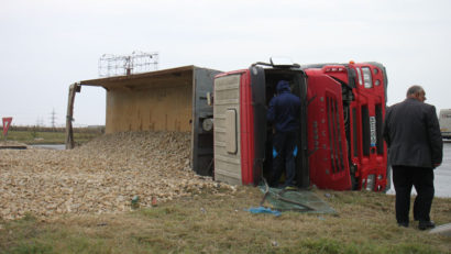 Traficul pe DN1 este oprit, din cauza unui accident rutier