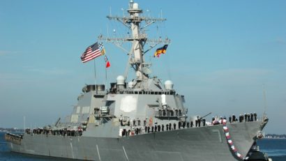 Distrugătorul USS Ross a intrat în Marea Neagră