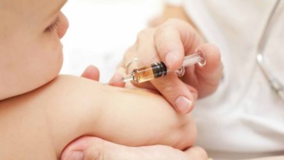 Vaccinul hexavalent pentru sugari, în întârziere la Mureş