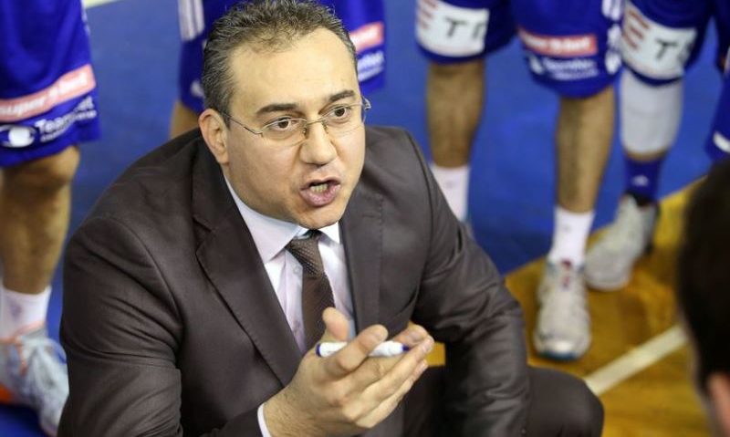 Doliu în baschetul românesc. “ Dado” Arnautovic, antrenorul echipei CSU Ploiești, răpus de boală Doliu în baschetul românesc. “ Dado” Arnautovic, antrenorul echipei CSU Ploiești, răpus de boală