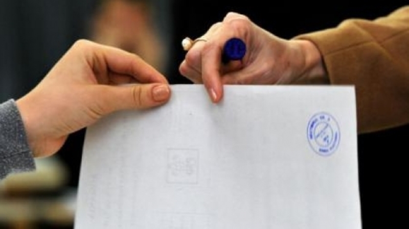 La alegerile locale de anul viitor se va introduce un nou sistem de verificare a identităţii fiecărui votant La alegerile locale de anul viitor se va introduce un nou sistem de verificare a identităţii fiecărui votant