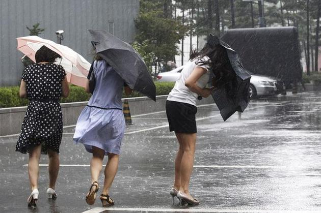 Avertizare meteorologică pentru următoarele 48 de ore Avertizare meteorologică pentru următoarele 48 de ore