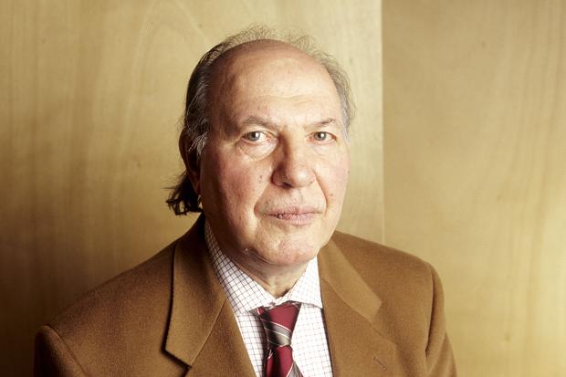 Imre Kertész- Doctor Honoris Causa al Universităţii Petru Maior din Tg.Mureș Imre Kertész- Doctor Honoris Causa al Universităţii Petru Maior din Tg.Mureș