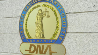 Nepotul fostului preşedinte Traian Băsescu, a fost adus cu mandat la DNA pentru a fi audiat