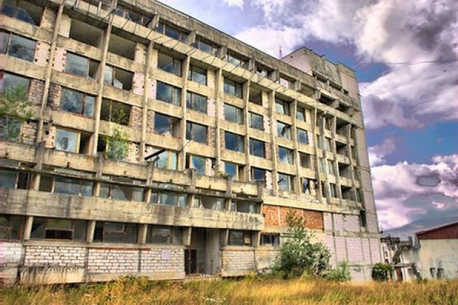 Proiectul legii turismului prevede sancţionarea proprietarilor hotelurilor lăsate în paragină Proiectul legii turismului prevede sancţionarea proprietarilor hotelurilor lăsate în paragină