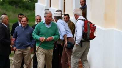 Prinţul Charles al Marii Britanii va vizita, azi, localităţile Viscri din judeţul Braşov şi Micloşoara din judeţul Covasna