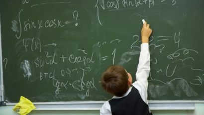 Noua Lege a Educaţiei intră de azi în comisiile de specialitate