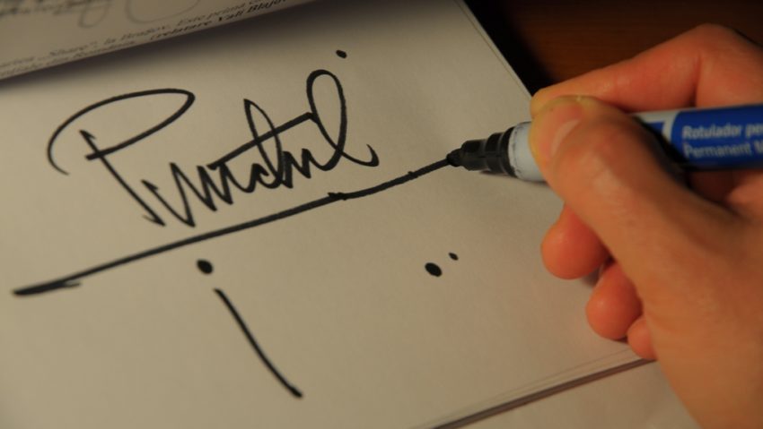 Punctul pe I cu Radu Florea-Până la Dumnezeu te mănâncă sfinții Punctul pe I cu Radu Florea-Până la Dumnezeu te mănâncă sfinții