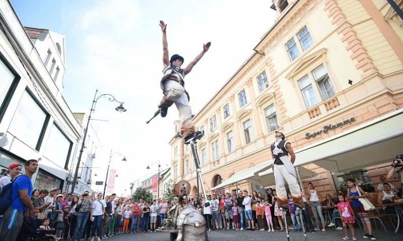 La Sibiu se încheie astăzi cea de-a 22-a ediţie a Festivalului Internaţional de Teatru La Sibiu se încheie astăzi cea de-a 22-a ediţie a Festivalului Internaţional de Teatru