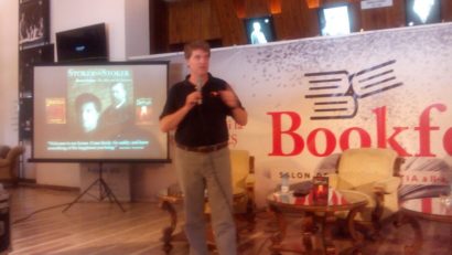 Dacre Stoker vrea să clarifice povestea romanului Dracula