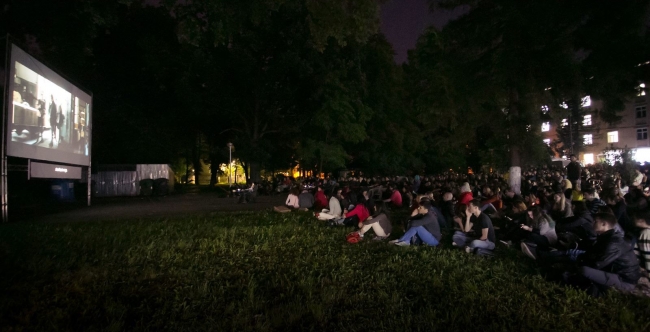 Competiția locală, o tradiție a Festivalului Internațional de Film Transilvania, onorează cineaștii din Cluj pentru al șaselea an la rând Competiția locală, o tradiție a Festivalului Internațional de Film Transilvania, onorează cineaștii din Cluj pentru al șaselea an la rând
