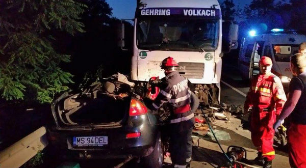 Accident cu şase victime la Arad Accident cu şase victime la Arad