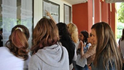 Absolvenţii de clasa a VIII-a se vor putea înscrie, începând de astăzi, la Evaluarea Naţională