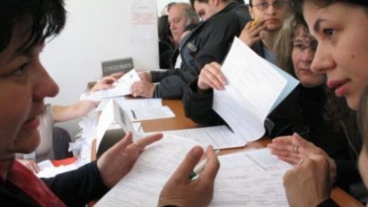 Legea prin care sunt anulate unele obligaţii fiscale constituite până la 1 iulie a fost adoptată de Camera Deputaţilor