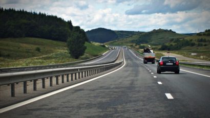 A fost semnat contractul pentru actualizarea Studiului de Fezabilitate necesar construcţiei Autostrăzii Sibiu-Piteşti