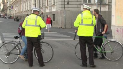 Aproape 150 de amenzi aplicate bicicliştilor şi căruţaşilor indisciplinaţi din Covasna