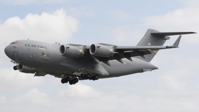 Boeing C-17 Globemaster III va ateriza la Sibiu