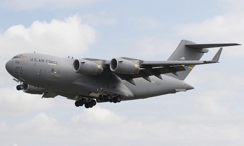 Boeing C-17 Globemaster III va ateriza la Sibiu Boeing C-17 Globemaster III va ateriza la Sibiu